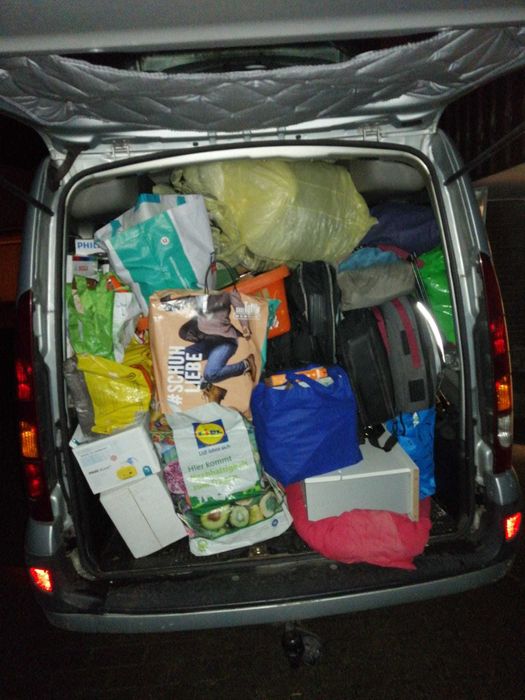 Aluguer carrinha LOWCOST pequenas mudanças/transportes