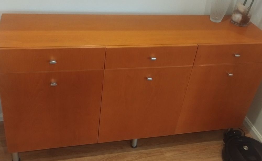 Aparador sala jantar 160x40cm largura x72 cm altura. Estado Excelente