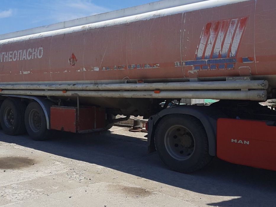 Цистерна полуприцеп цистерна тара 5700 кг