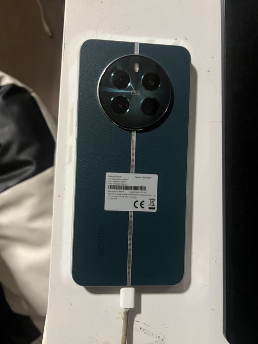 Realme 12+5g 512 12 gb ram