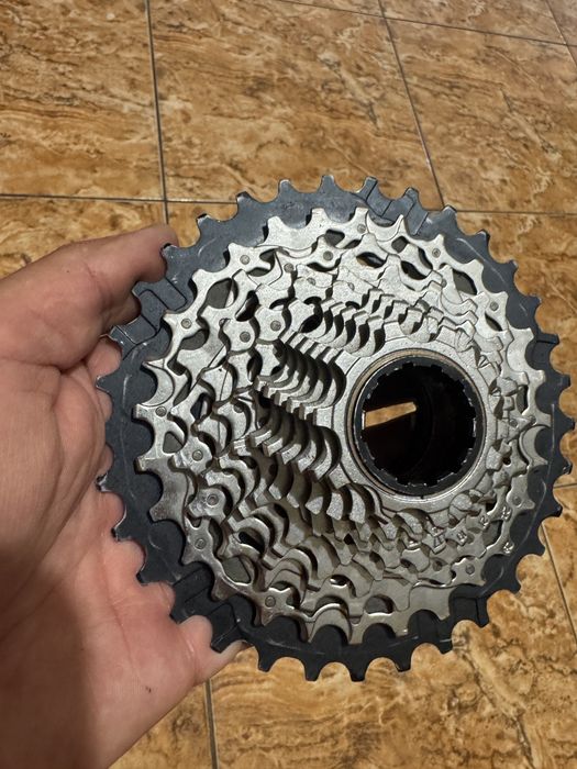SRAM kaseta XG-1270-D1 Force AXS 10-33T, 12rz srebrna