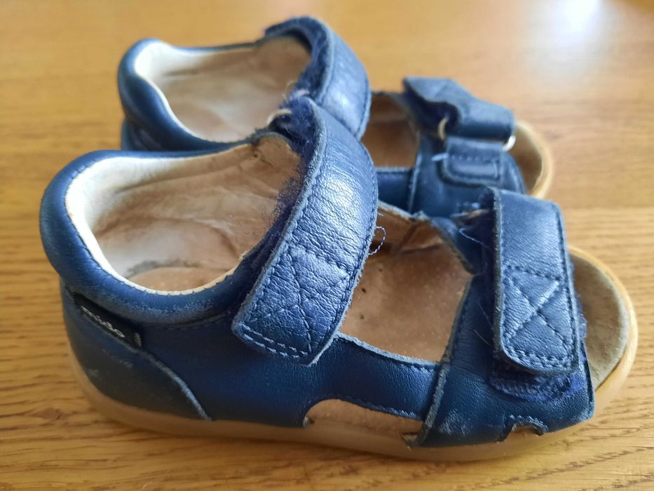 sandałki MIDO rozmiar 22