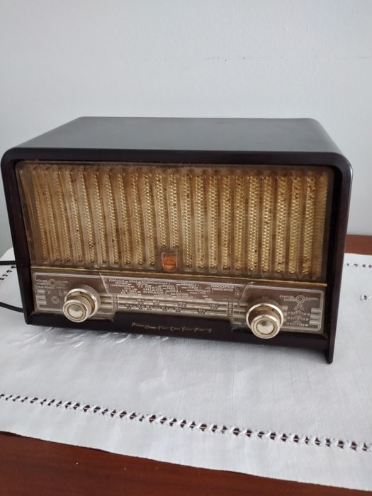 Radio antigo Philips