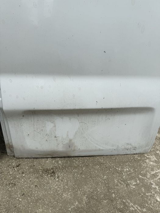 Продаються двері з автомобіля марки "Opel Vivaro"