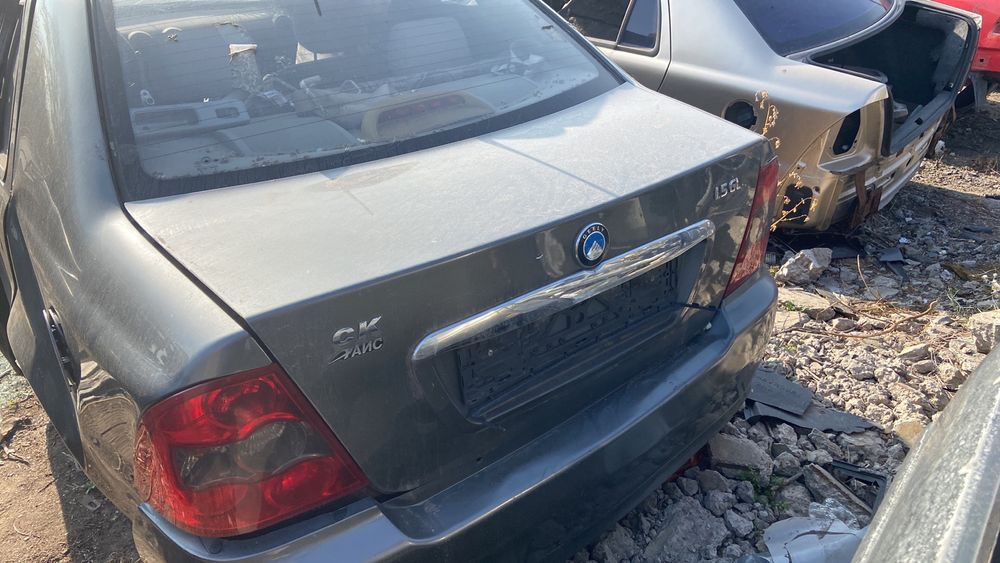 Джили МК СК кузов или частями