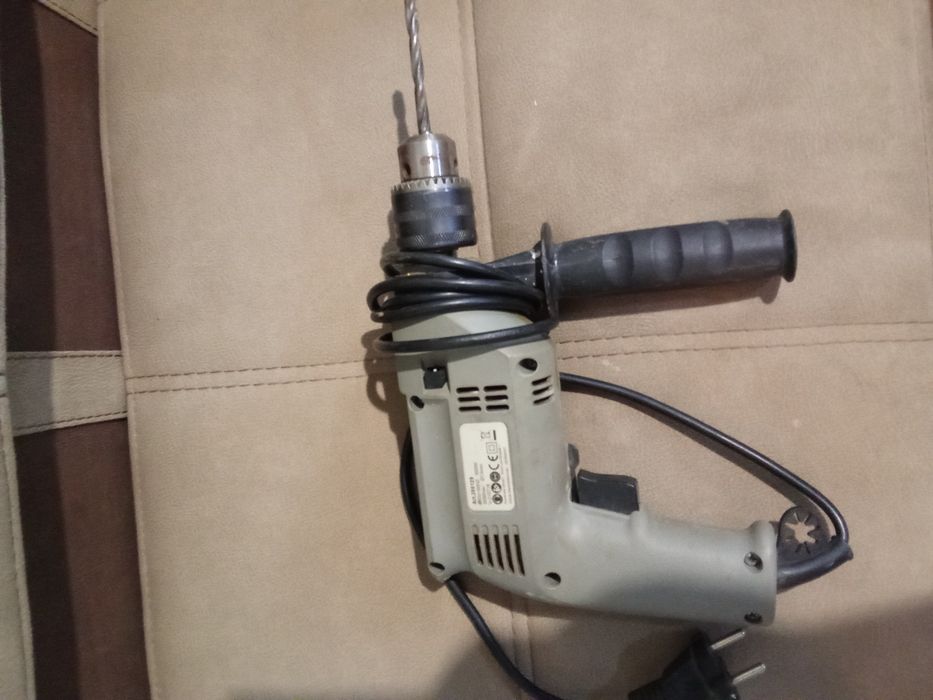 Продам Дрель недорого