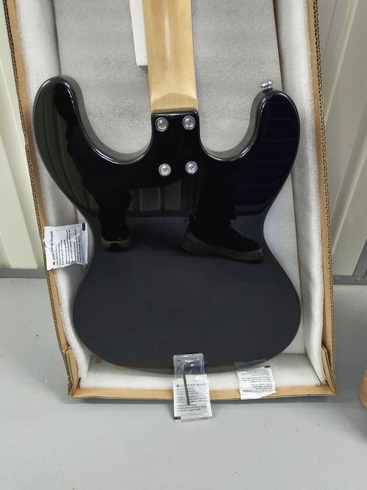 Guitarra Harley Benton MR Classic ( Mosrite ) Black