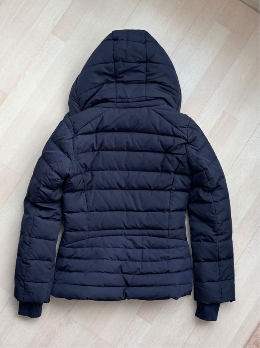 Продам куртку жіночу пухову Colins