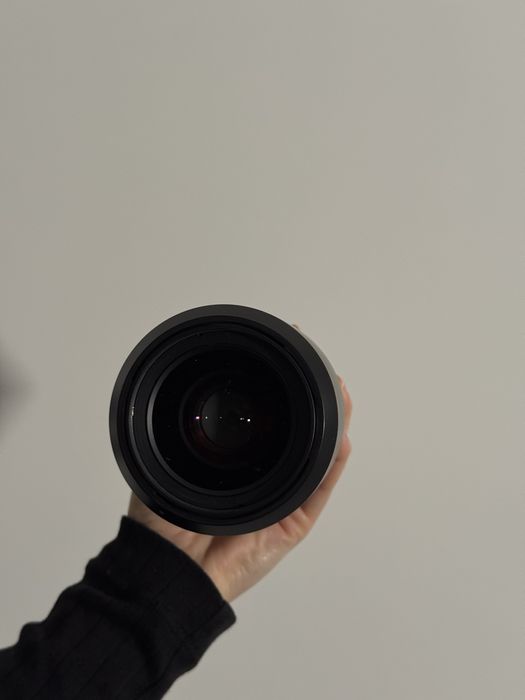 Обʼєктив Samyang AF 35 mm від Діани Чхаідзе