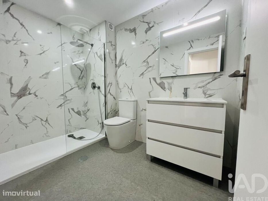 Apartamento T2 em Miranda do Corvo de 84 m2