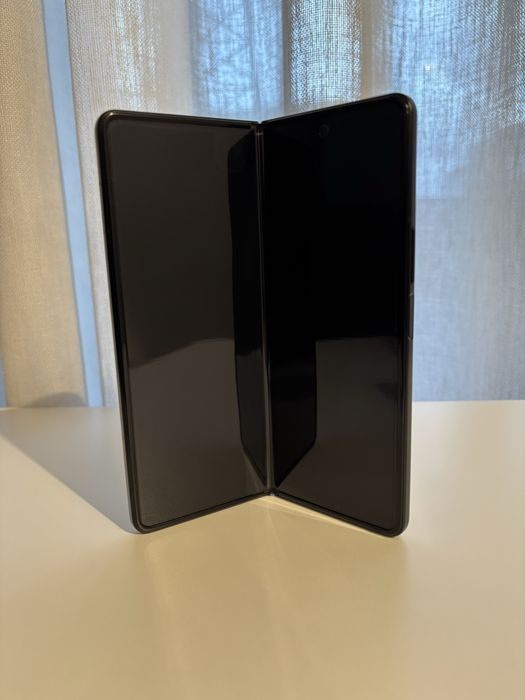 Samsung Galaxy Z Fold3 5G 256GB Preto – Ler Descrição