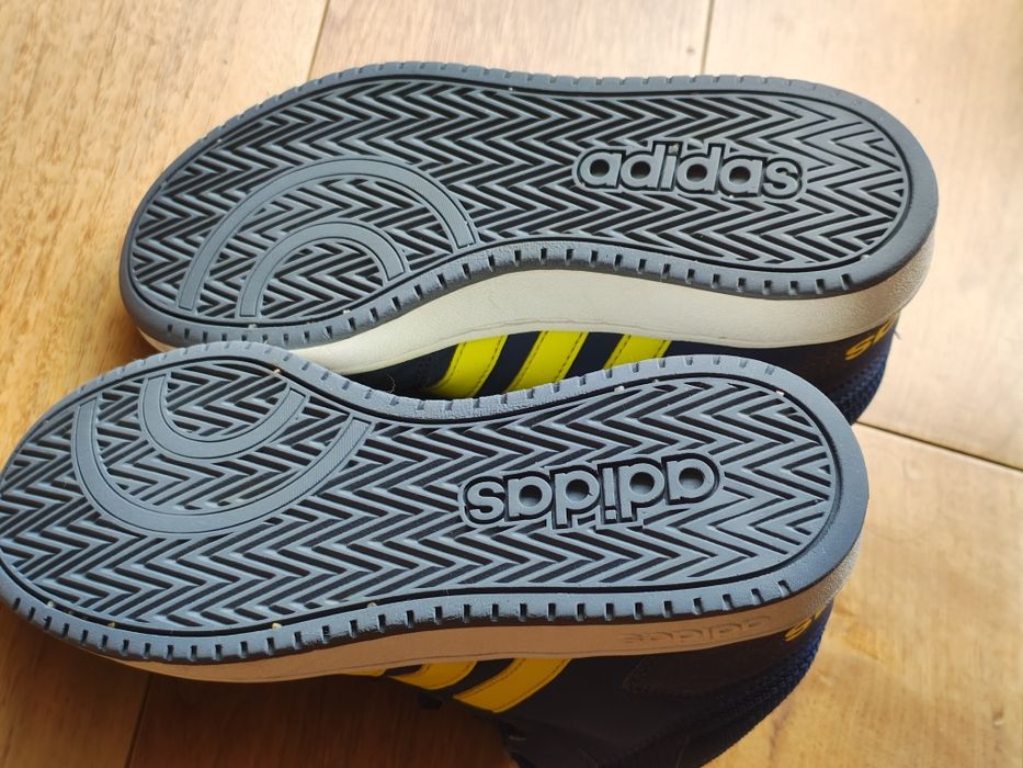 Buty Adidas Hoops Mid 2.0K Rozmiar 37