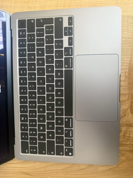 MacBook Air M2 8GB/256GB Space Grey Stan jak nowy