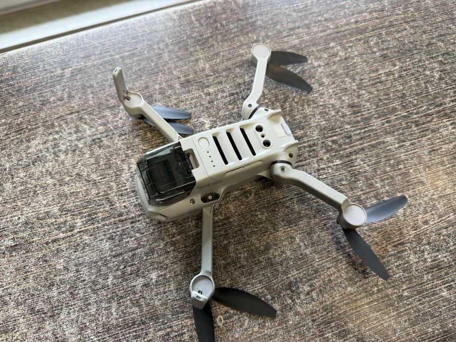 Dron DJI Mini 2 SE komplet