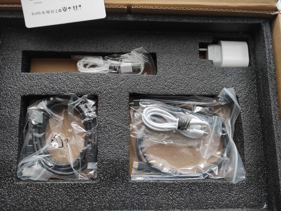 16-calowy Dotykowy przenośny monitor HGFRTEE ekran do laptopa pc ps5