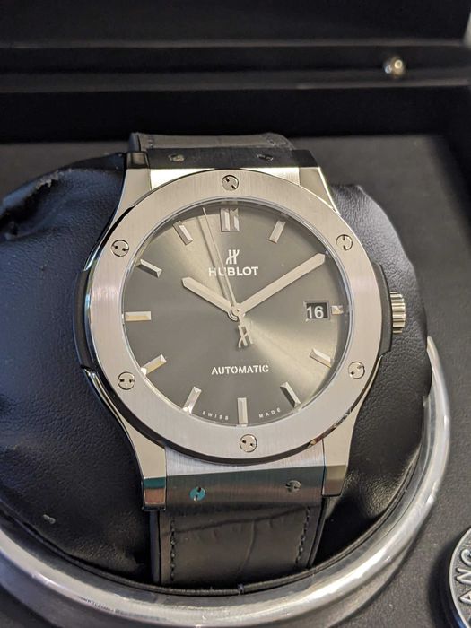 Убло Фюжн Clasik Gray Titanium 45mm Cal.1112 (2 моделі) в наявності