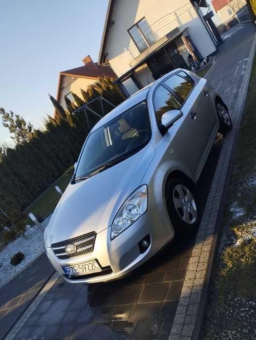 Kia cee'd 1.4  benzyna LPG koła zima lato