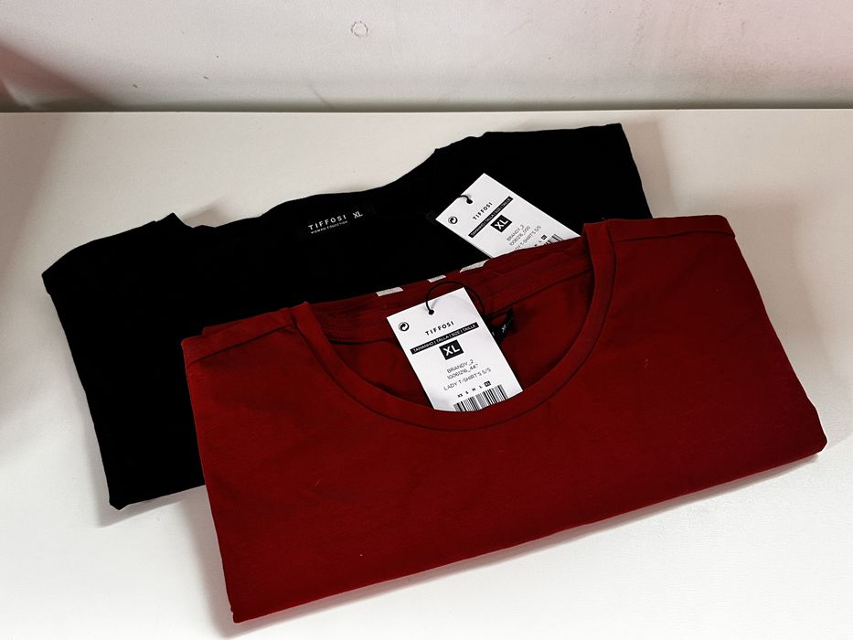 Duas T-shirts novas da Tiffosi (XL)