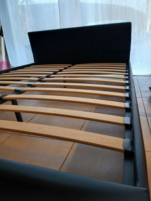 Quarto de casal em napa preta