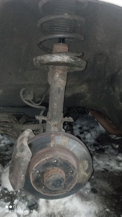 Передні стойки в зборі Опель омега а