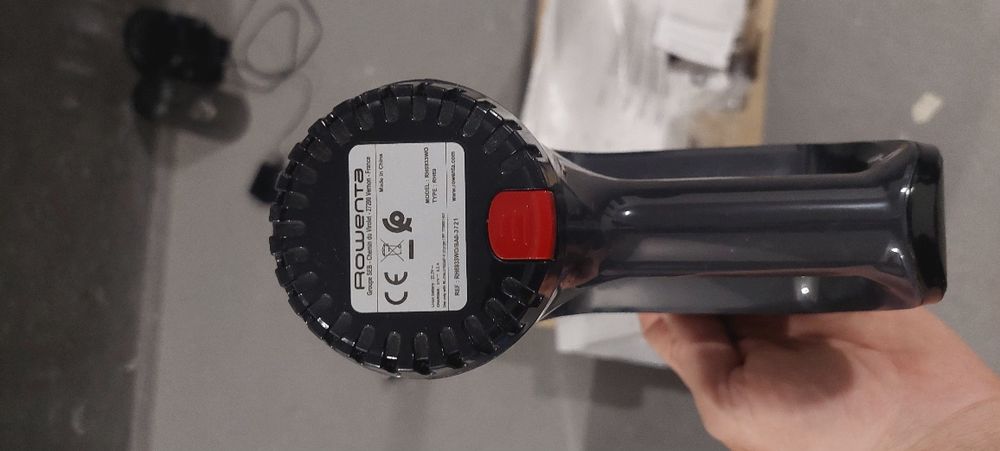 Aspirador Vertical ROWENTA RH6933WO versátil X-PERT 3.60