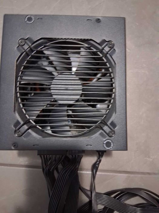 Fonte de alimentação PC 600w contínuos