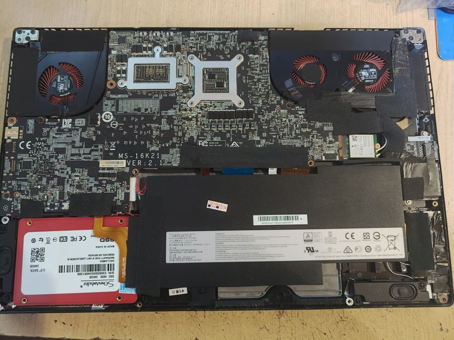 Ігровий MSI GS63VR під відновлення