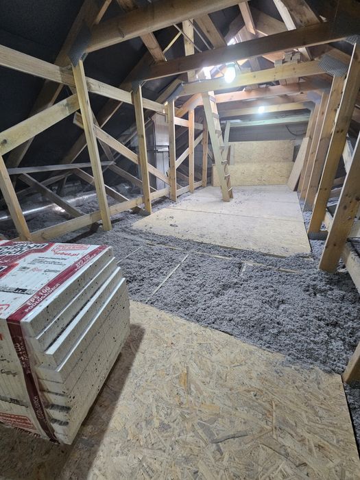 Ocieplenie poddaszy wdmuchiwanie wełny/ PIANA PUR