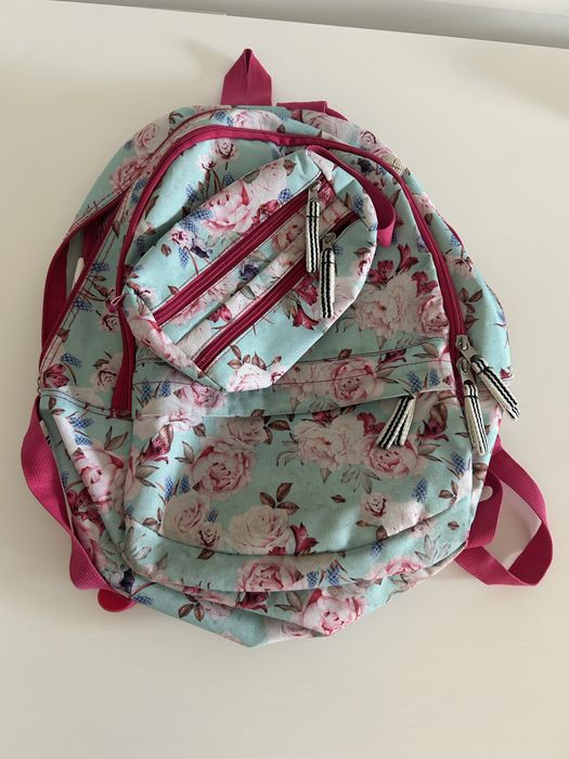 Mochila + estojo