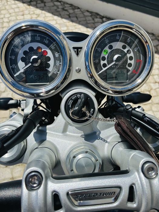 Triumph Speed Twin 1200 MY24 – Öhlins + Remus – 3.321 km