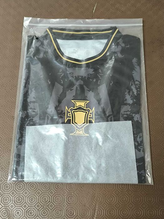 Camisola Portugal Edição Especial CR7 "El Bicho"