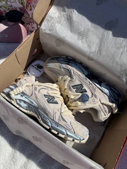 New Balance 530 Custom Beige White