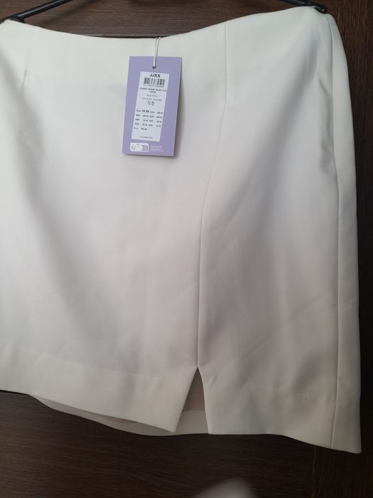 Спідниця міні від фірми JJXX