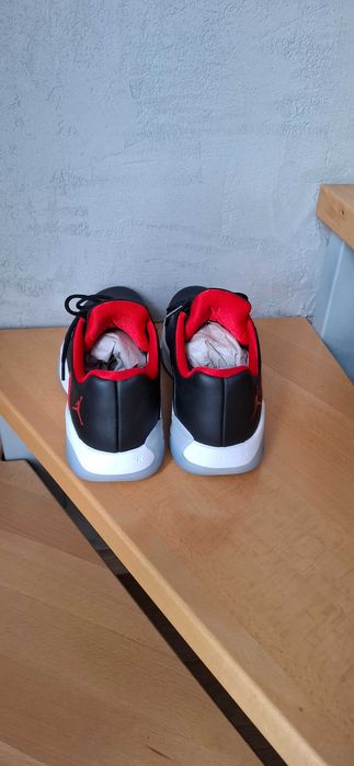 Nike Air Jordan 11 CMFT LOW