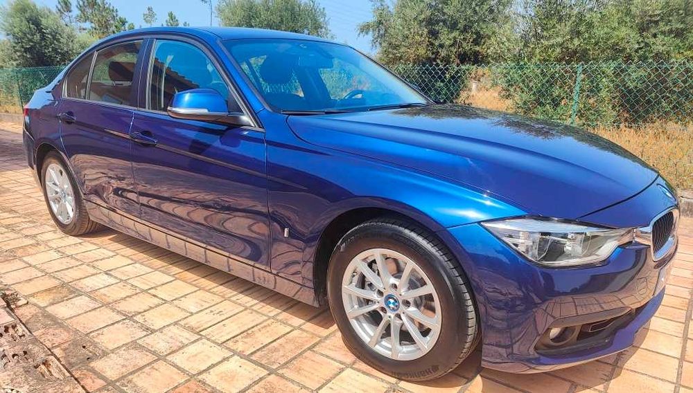 BMW 330e plugin hibrido 252cv / 220€ mês
