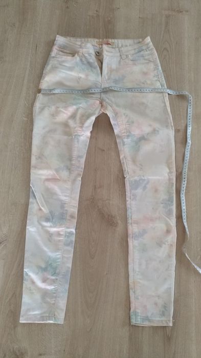 letnie spodnie w kwiaty r.34/36