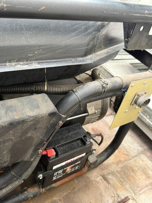 Продам генератор бензин