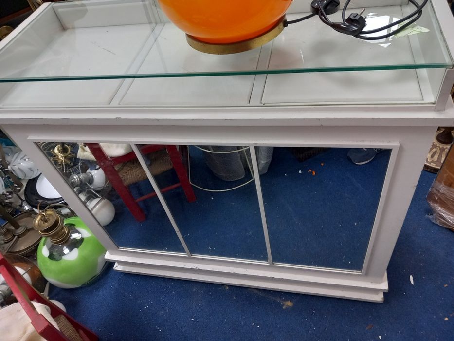 Bancada de loja em madeira