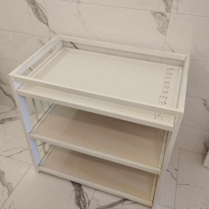 Muda fraldas/trocador IKEA