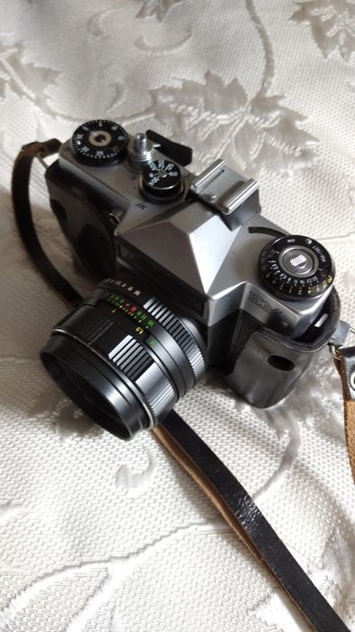 Фотоапарат Знит ЕМ дзеркальний з об'єктивом Гелиос 44 та автофокус