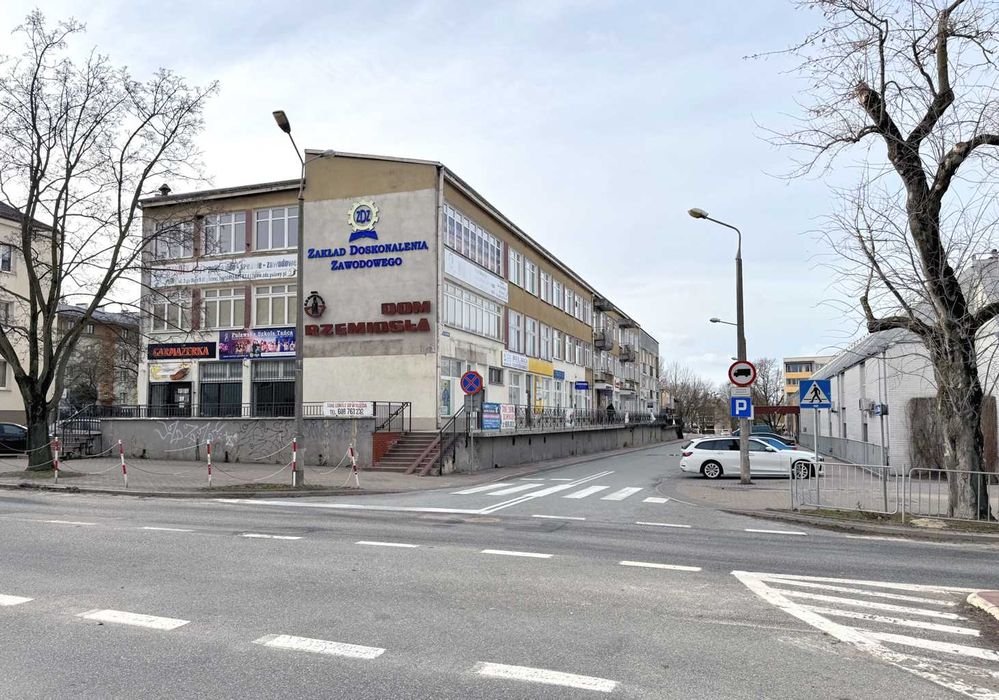 Lokal usługowo w centrum Puław – atrakcyjna cena!