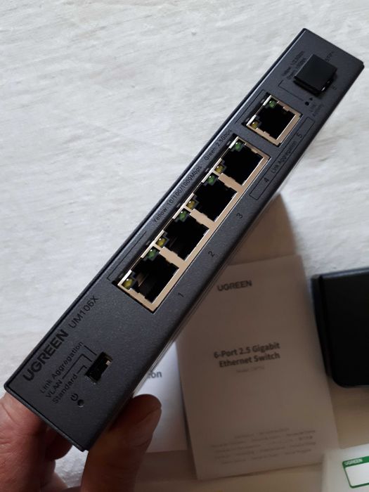 Комутатор  Ugreen CM 753  6-Port  2.5GB/s Gray