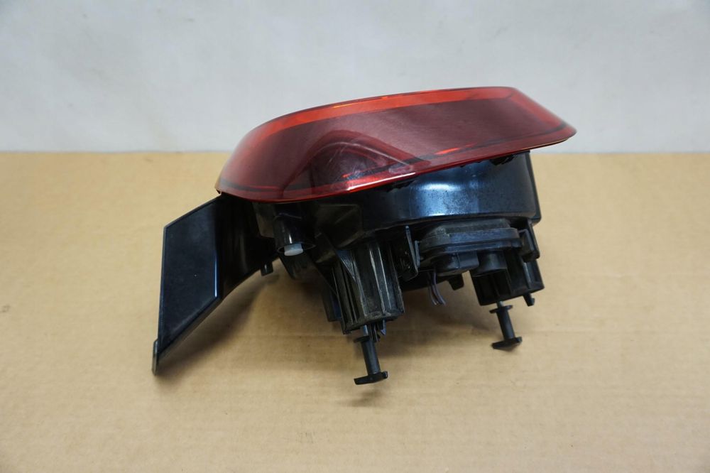 lampa lewa tylna dacia duster ii 265558217r