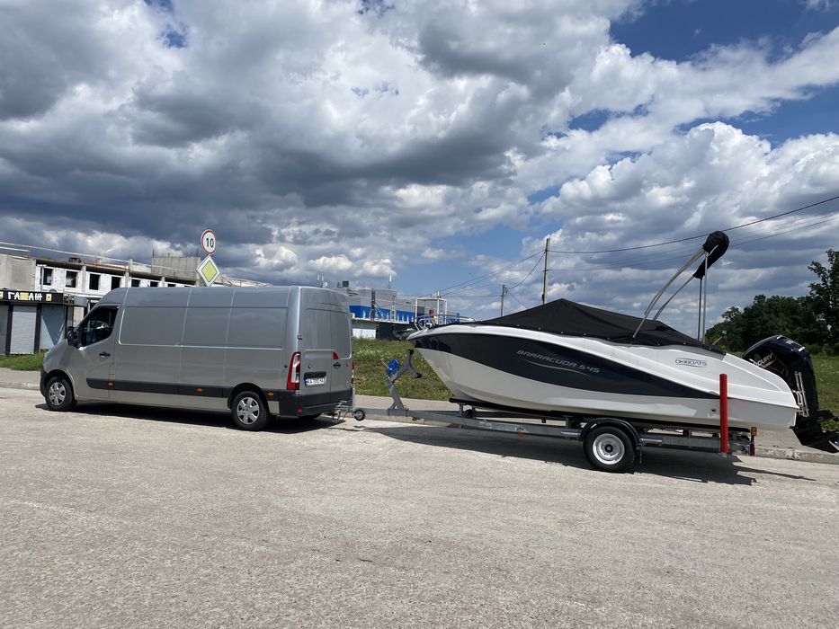 Міжнародні Вантажоперевезення водної техніки Мікроавтобус