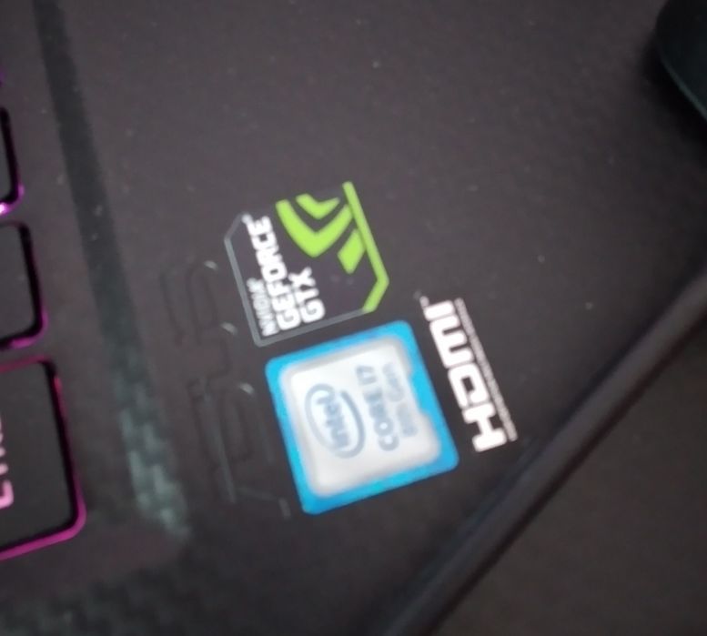 ASUS ROG Strix GL703GM | i7 | GTX 1060 | 32GB RAM | SSD 500GB | 120