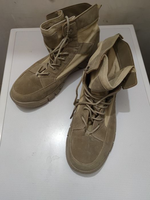 Новые кроссовки , Sinsay