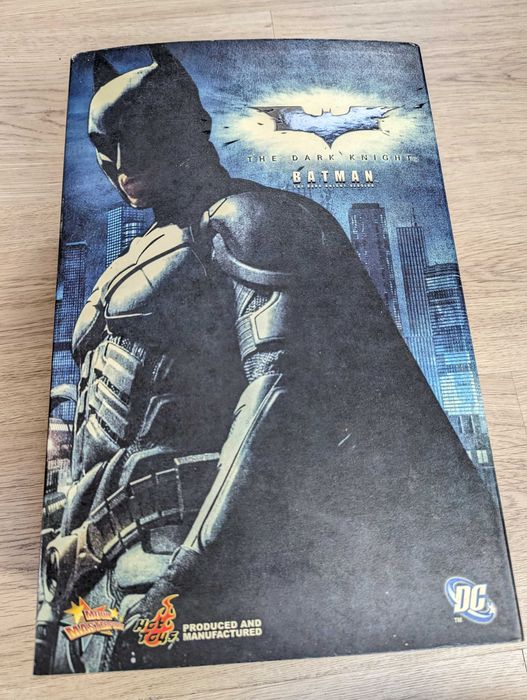 Hot Toys MMS71: Batman The Dark Knight Version