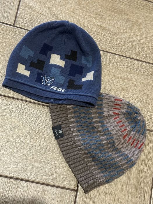 2 дитячі шапки