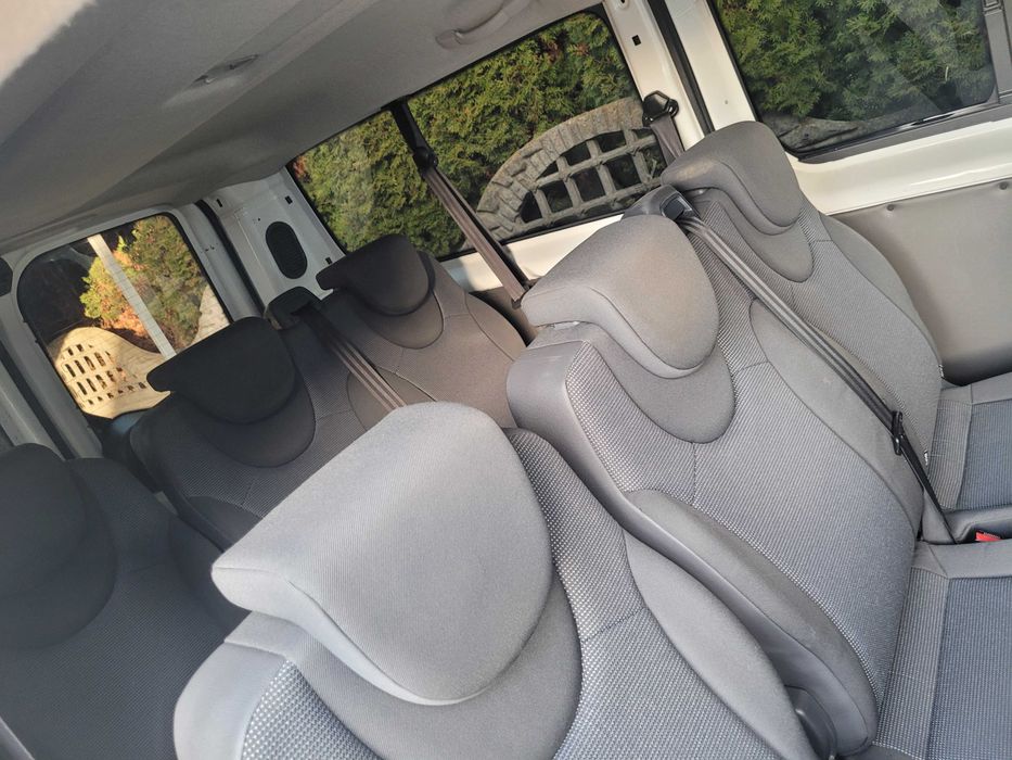 wynajem busa osobowego 9osób wypożyczalnia Ostrów Wlkp. transport