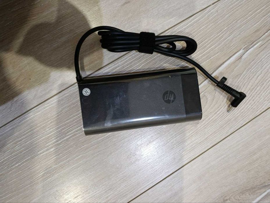 Hp blue pin 19.5v 11.8A 4.5 x 3.0 330w 230w 200w 120w